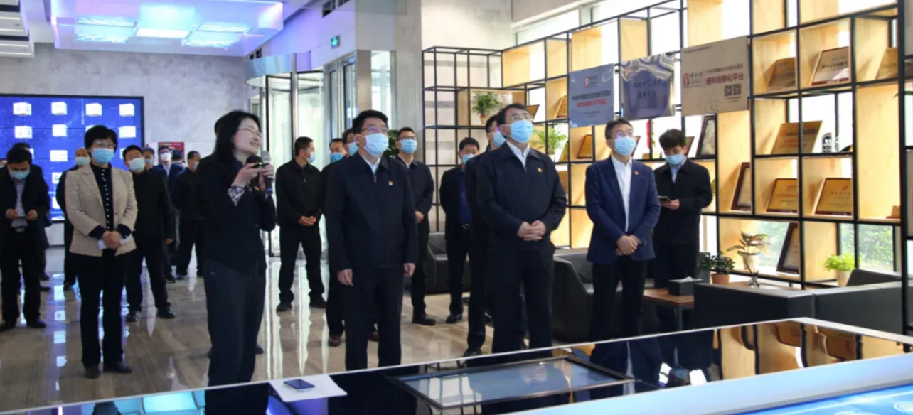 海淀区、顺义区领导来到中关村集成电路设计园考察交流